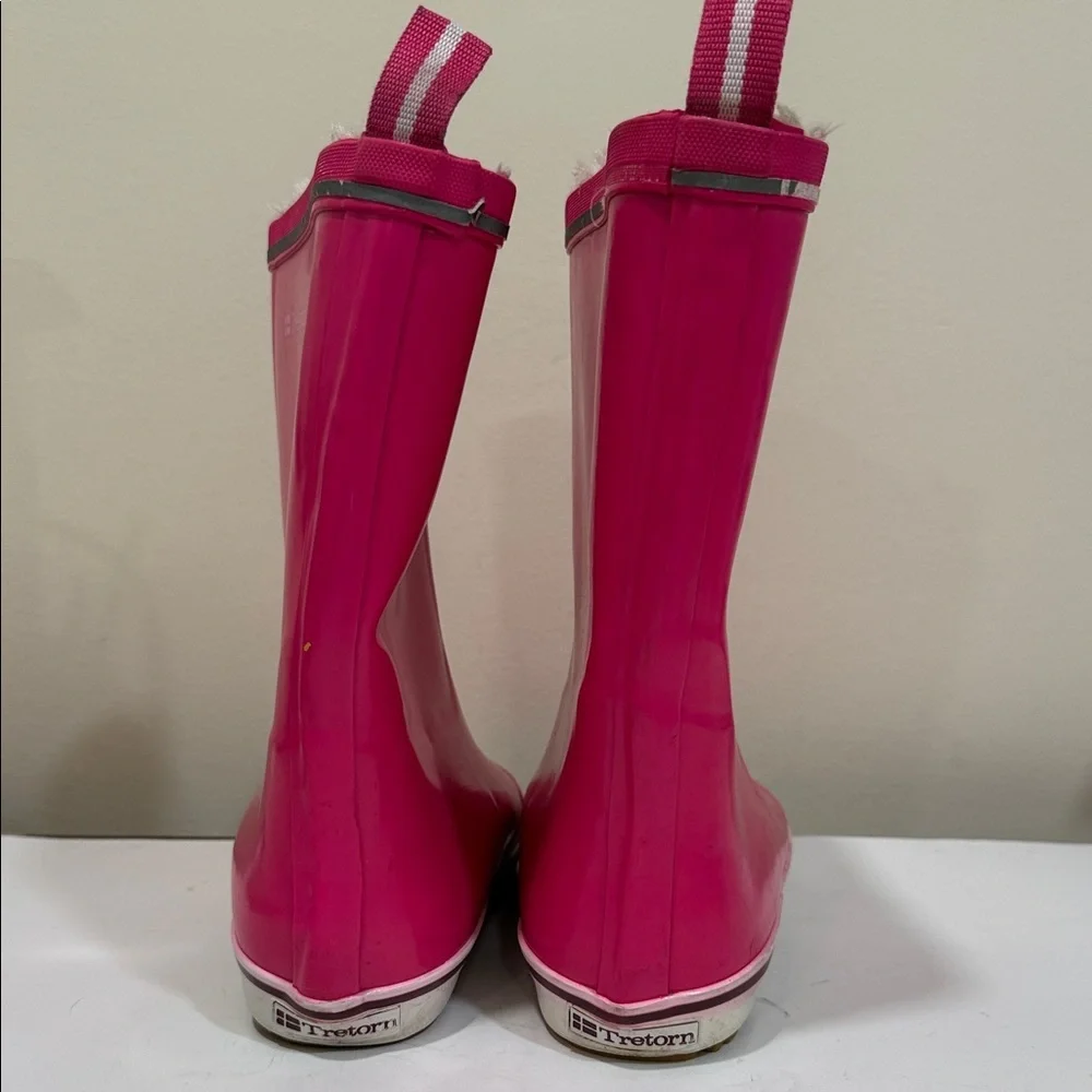 Tretorn Fuchsia Waterproof Fleece Lined Boots (sz US 6 or Euro 37)